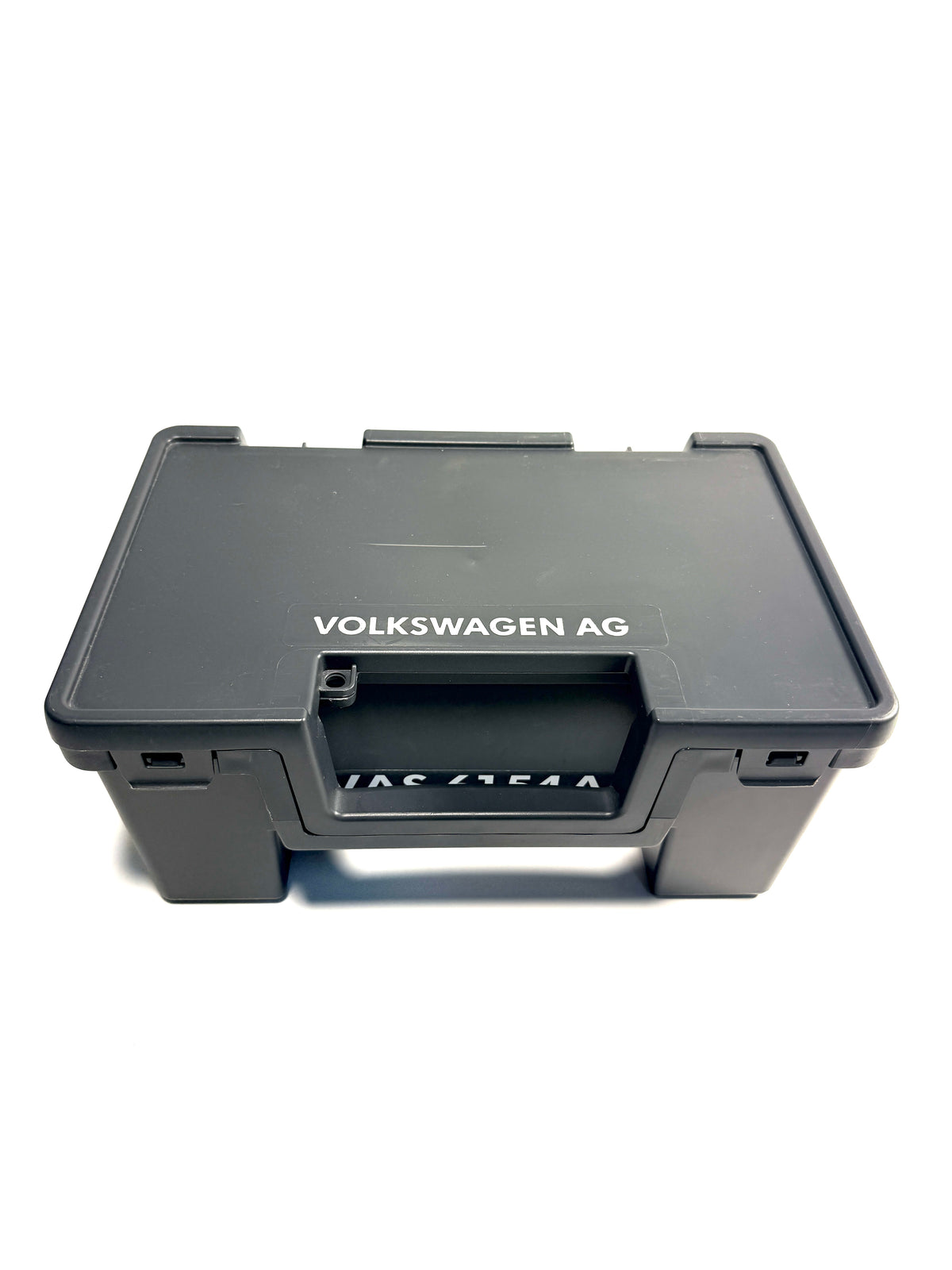 VAS 6154 Koffer geschlossen mit Volkswagen-AG-Aufdruck und Tragegriff