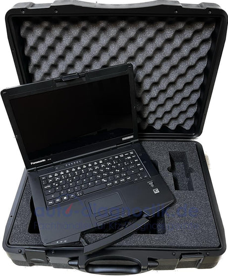 Diagnosegerät für Reisebusse mit Panasonic Toughbook CF-54 im Koffer
