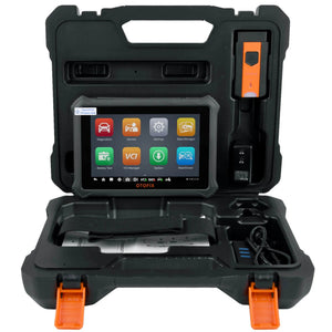 OTOFIX D1 Lite im geöffneten Transportkoffer mit Bluetooth-VCI, Netzteil und USB-Zubehör