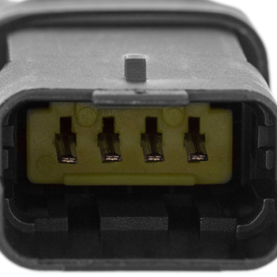 Nahaufnahme des 4-poligen Ducati Diagnosesteckers am OBD2 Adapterkabel