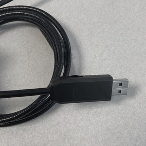 USB-Stecker des Thinkcar USB-Videoskops in Nahaufnahme